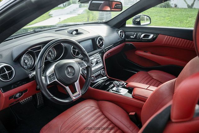 Used 2016 Mercedes-Benz SL 550 image 28