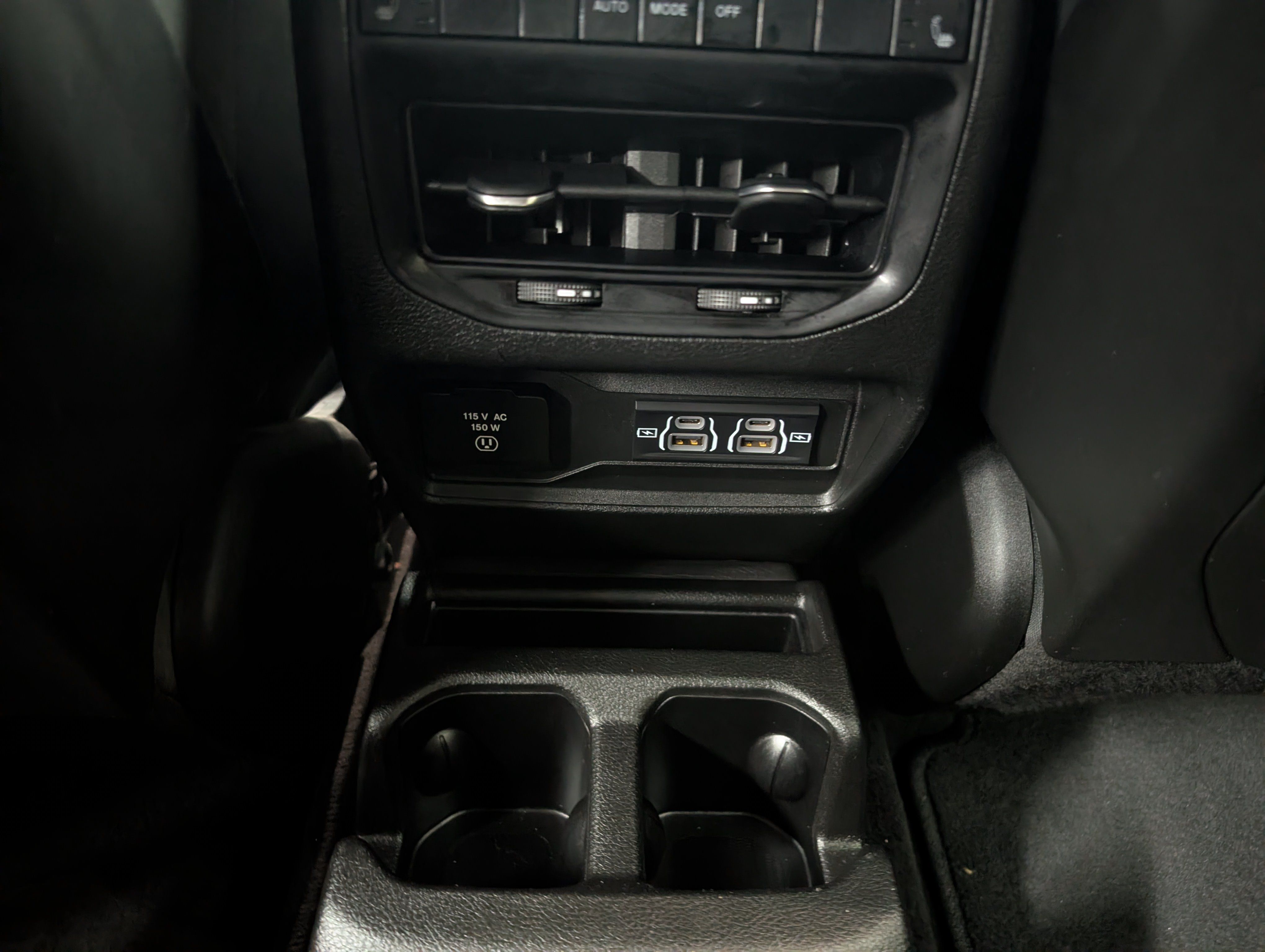Used 2021 Jeep Grand Cherokee L Limited w/ Trailer Tow Group (B) AWD/4WD image 16