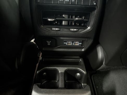 Used 2021 Jeep Grand Cherokee L Limited w/ Trailer Tow Group (B) AWD/4WD image 16