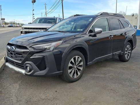 Used 2024 Subaru Outback Touring XT image 3