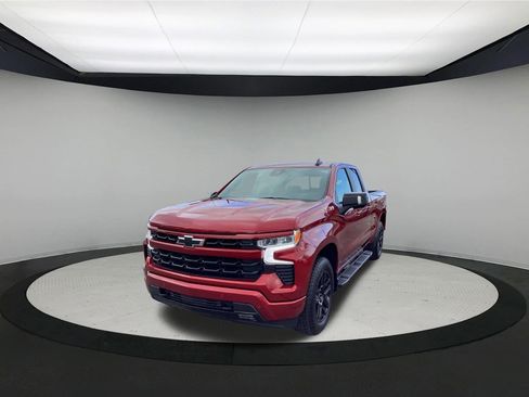 Used 2025 Chevrolet Silverado 1500 RST w/ Convenience Package II AWD/4WD image 4