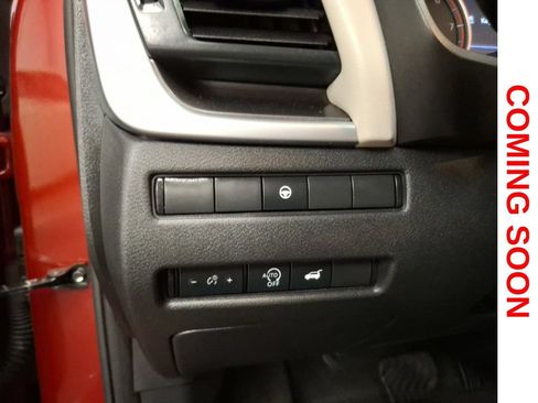 Used 2024 Nissan Rogue SV w/ SV Premium Package AWD/4WD image 17