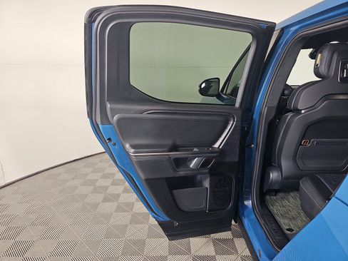 Used 2024 Rivian R1T Adventure AWD/4WD image 17