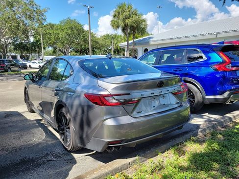 Used 2026 Toyota Camry SE w/ Convenience Package FWD image 5