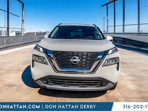 Used 2023 Nissan Rogue SV w/ SV Premium Package image 26