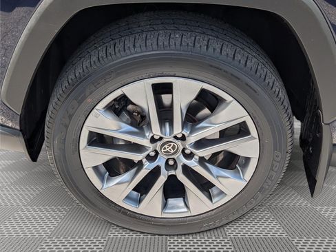 Used 2023 Toyota RAV4 XLE Premium AWD/4WD image 11