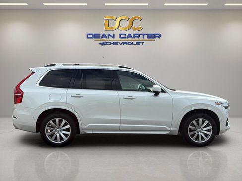 Used 2018 Volvo XC90 T6 Momentum w/ Convenience Package AWD/4WD image 6