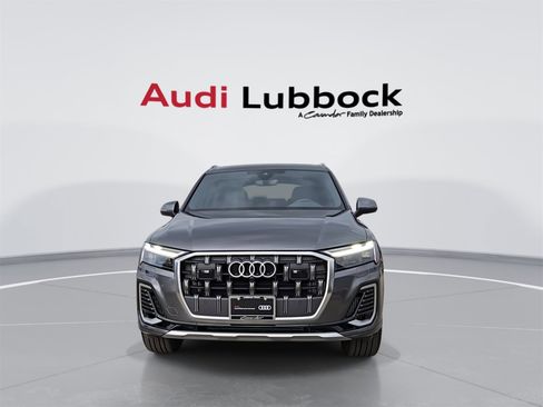 Certified 2025 Audi Q7 3.0T Premium image 3