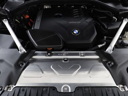 Certified 2025 BMW X4 xDrive30i AWD/4WD image 22