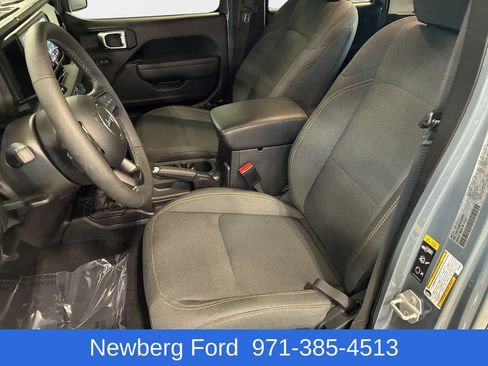 Used 2026 Jeep Wrangler Unlimited Sport AWD/4WD image 26
