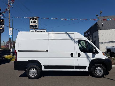 Used 2019 RAM ProMaster 2500 image 8
