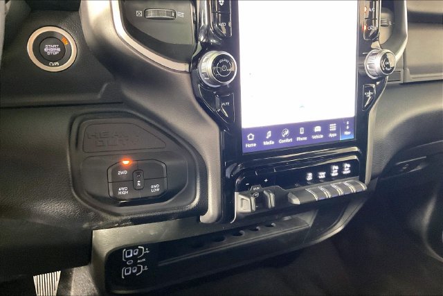 Used 2026 RAM 2500 Big Horn AWD/4WD image 15
