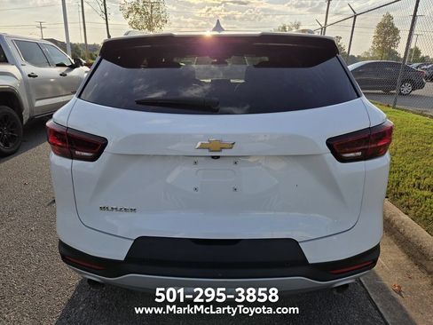 Used 2024 Chevrolet Blazer LT w/ Convenience Package FWD image 4