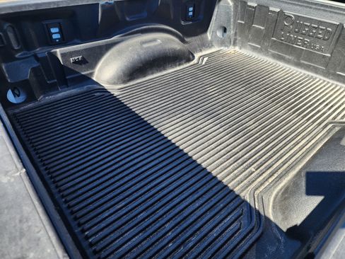 Used 2024 Ford F250 XLT image 6