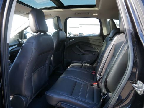 Used 2019 Ford Escape Titanium image 18