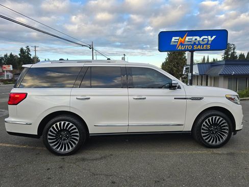 Used 2019 Lincoln Navigator Black Label w/ Cargo Package image 3