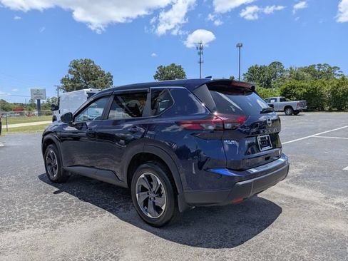Used 2025 Nissan Rogue SV FWD image 5