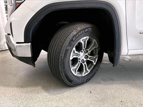 Used 2025 GMC Sierra 1500 SLT RWD image 20