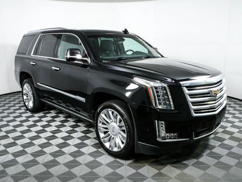Used 2018 Cadillac Escalade Platinum AWD/4WD image 1