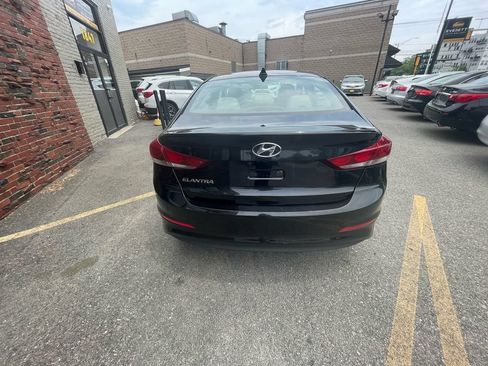 Used 2018 Hyundai Elantra SEL FWD image 4