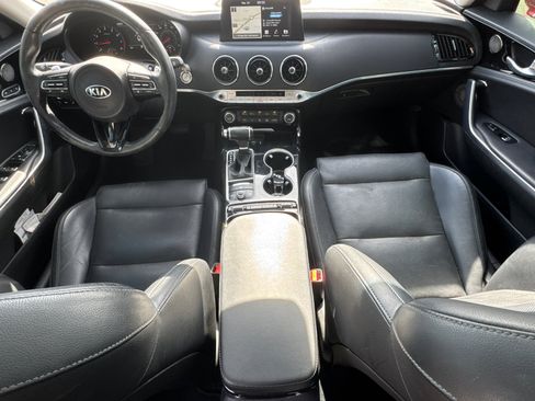 Used 2019 Kia Stinger Premium RWD image 27