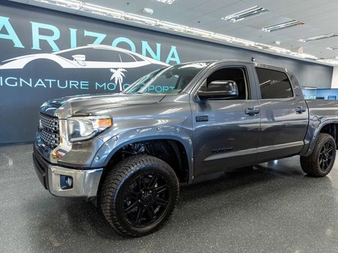 Used 2020 Toyota Tundra SR5 w/ SR5 Leather Package AWD/4WD image 1