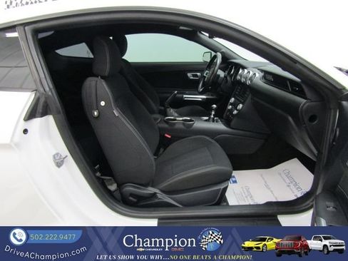 Used 2018 Ford Mustang Coupe RWD image 32