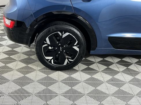 Used 2023 Kia Niro Wind w/ Wind Preserve Package image 7
