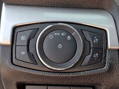 Used 2017 Ford Explorer XLT w/ Equipment Group 202A image 24