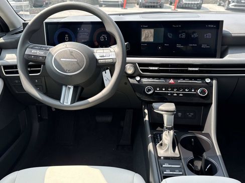 New 2026 Hyundai Sonata SE FWD image 2