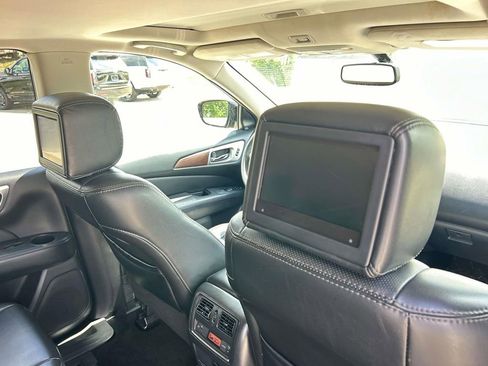 Used 2017 Nissan Pathfinder Platinum w/ Family Entertainment Package FWD image 24