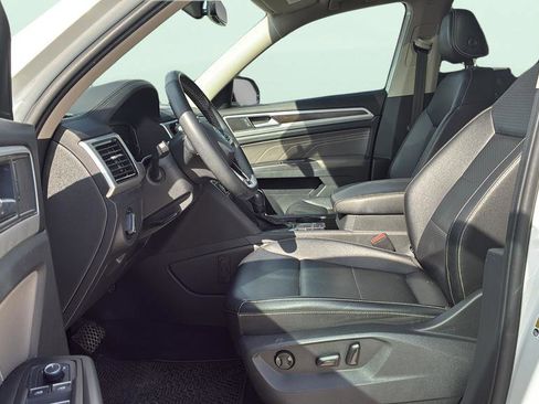Used 2022 Volkswagen Atlas SE w/ Panoramic Sunroof Package FWD image 22