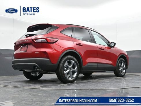New 2025 Ford Escape ST-Line w/ Cold Weather Package image 39
