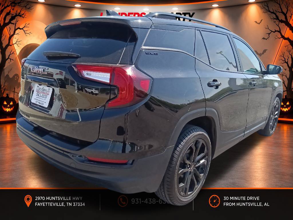Used 2022 GMC Terrain SLE w/ Elevation Edition FWD image 3