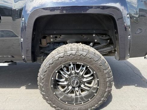 Used 2018 GMC Sierra 3500 Denali w/ Duramax Plus Package AWD/4WD image 11