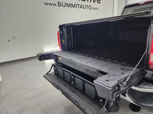 Used 2022 GMC Sierra 2500 SLT w/ LPO, GMC Protection Package image 30