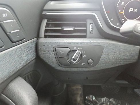 Used 2018 Audi A4 2.0T Premium Plus w/ Premium Plus Package image 17