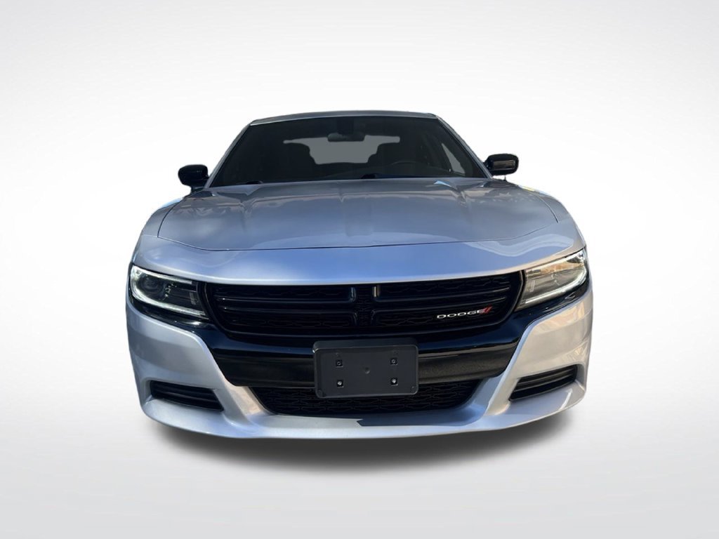 Used 2023 Dodge Charger SXT w/ Blacktop Package RWD image 2