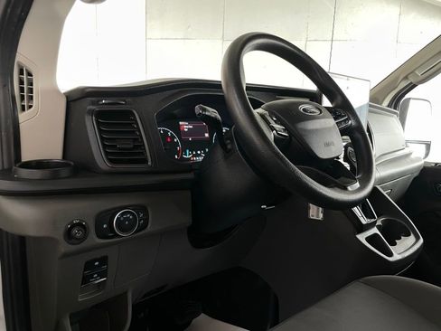 Used 2023 Ford Transit 350 XLT RWD image 12