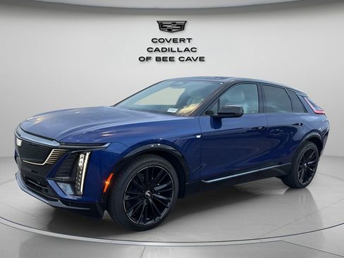 New 2025 Cadillac Lyriq Sport image 5