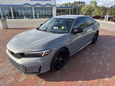 Used 2025 Honda Civic Sport image 3