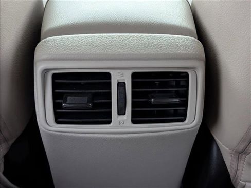 Used 2017 Nissan Rogue Sport SV image 17