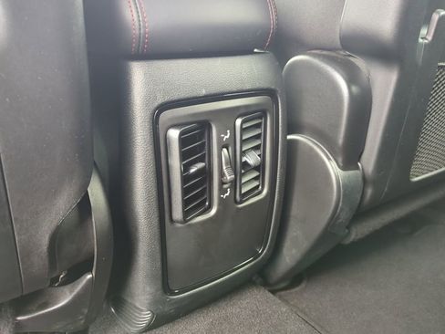 Used 2024 Dodge Durango GT image 35