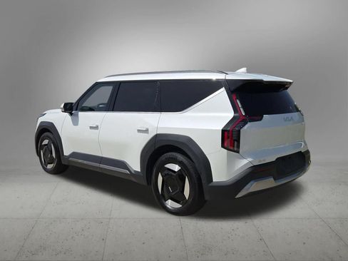 Certified 2024 Kia EV9 Wind AWD/4WD image 4