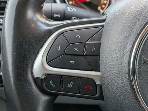 Used 2018 Jeep Compass Limited w/ Navigation Group FWD image 25