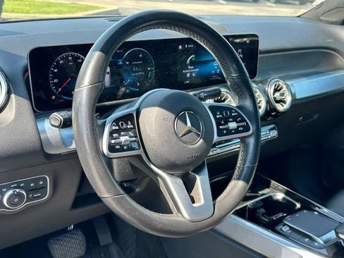 Used 2021 Mercedes-Benz GLB 250 4MATIC image 18