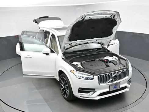 Used 2023 Volvo XC90 B5 Plus w/ Protection Package Premier AWD/4WD image 48