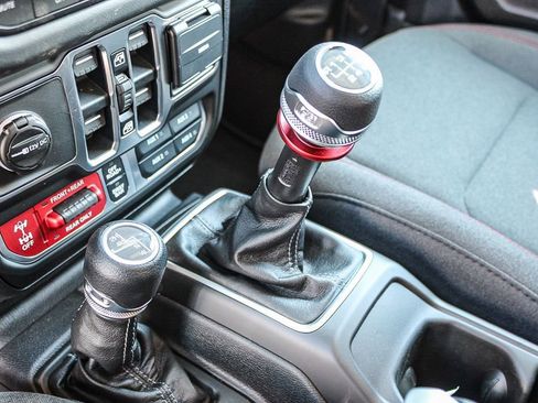 New 2026 Jeep Wrangler Unlimited Rubicon w/ Steel Bumper Group image 20