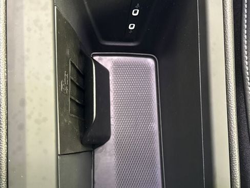 New 2026 Volkswagen Tiguan SE R-Line image 23