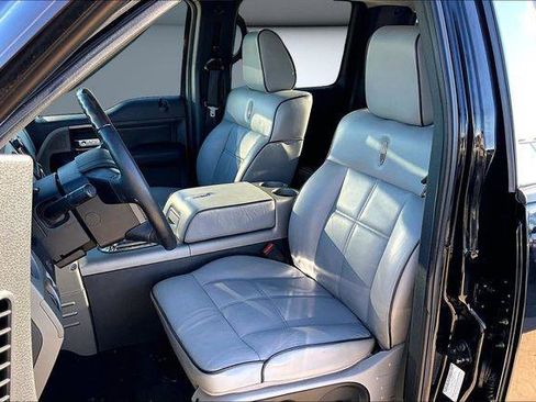 Used 2008 Lincoln Mark LT 4x4 image 22